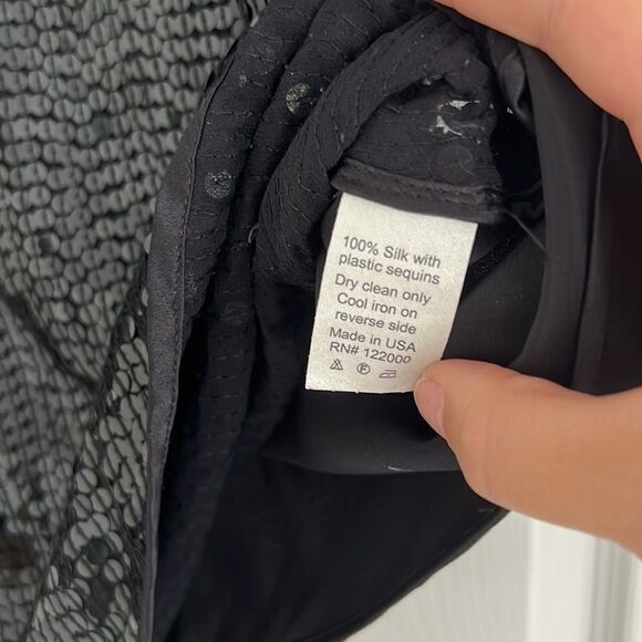 THREAL social 100% silk outgoing top black sequins bows Sz 2 - Picture 5 of 11